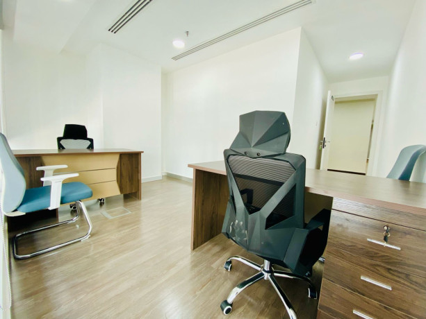 ideal-workspace-well-equipped-cost-effective-big-1