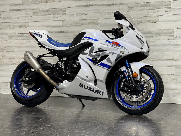 2018-suzuki-gsx-r1000cc-big-0