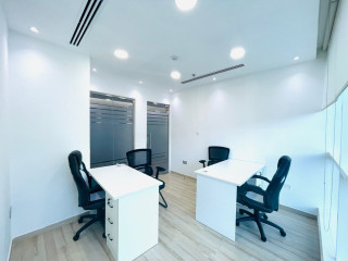 Classic Furnished Office With Flexible Payments